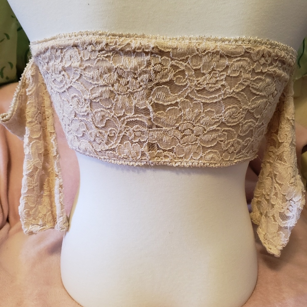 Top - Picture 2 of 3